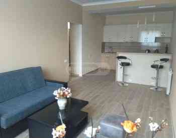 ქირავდება 2 ოთახიანი ბინა 60მ² 2/10 სართ თბილისი