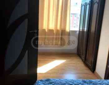 ქირავდება 2 ოთახიანი ბინა 40მ² 8/8 სართ თბილისი