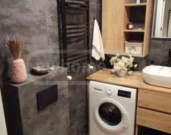 ქირავდება 2 ოთახიანი ბინა 60მ² 4/6 სართ თბილისი