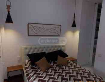 ქირავდება 2 ოთახიანი ბინა 55მ² 15/15 სართ თბილისი