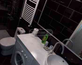 ქირავდება 2 ოთახიანი ბინა 55მ² 15/15 სართ თბილისი