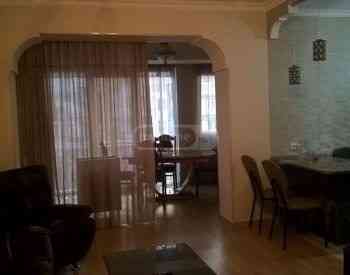 ქირავდება 2 ოთახიანი ბინა 70მ² 8/8 სართ თბილისი