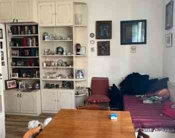 ქირავდება 2 ოთახიანი ბინა 40მ² 5/9 სართ თბილისი