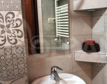 Сдам 1-комн. квартиру 60м² 1/3 эт. Тбилиси - изображение 2