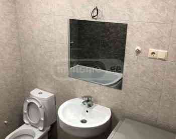 ქირავდება 2 ოთახიანი ბინა 42მ² 4/8 სართ თბილისი