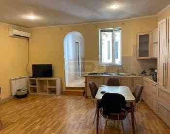 Сдам 3-комн. квартиру 110м² 1/2 эт. Тбилиси