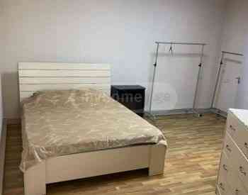 Сдам 3-комн. квартиру 110м² 1/2 эт. Тбилиси