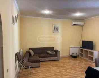 Сдам 3-комн. квартиру 110м² 1/2 эт. Тбилиси