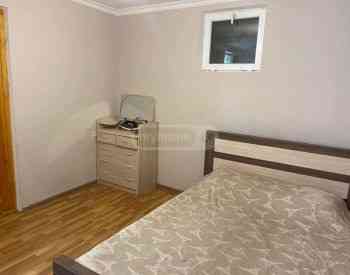 Сдам 3-комн. квартиру 110м² 1/2 эт. Тбилиси