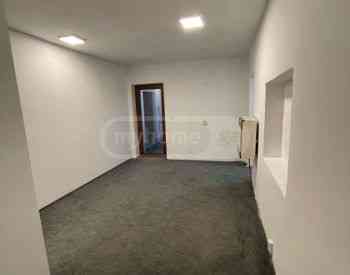 Сдам 3-комн. квартиру 80м² 2/2 эт. Тбилиси