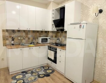 Сдам 3-комн. квартиру 75м² 2/9 эт. Тбилиси - изображение 1