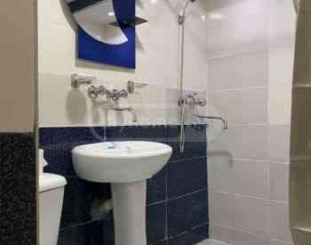 ქირავდება 2 ოთახიანი ბინა 30მ² 1/3 სართ თბილისი