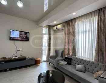 ქირავდება 4 ოთახიანი ბინა 64მ² 6/15 სართ თბილისი