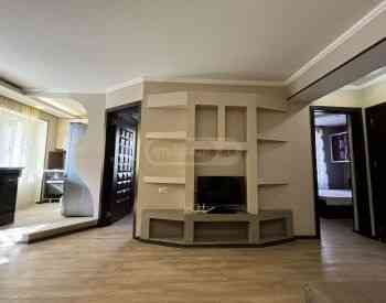 ქირავდება 4 ოთახიანი ბინა 75მ² 1/9 სართ თბილისი