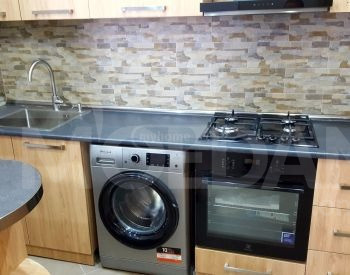 ქირავდება 3 ოთახიანი ბინა 70მ² 3/6 სართ თბილისი - photo 1