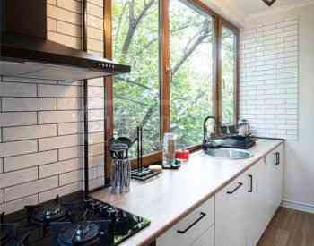 ქირავდება 4 ოთახიანი ბინა 110მ² 2/2 სართ თბილისი