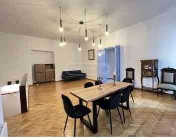 ქირავდება 4 ოთახიანი ბინა 150მ² 1/2 სართ თბილისი