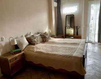 Apartments For Rent six-room 140м² 9/9 floor Tbilisi
