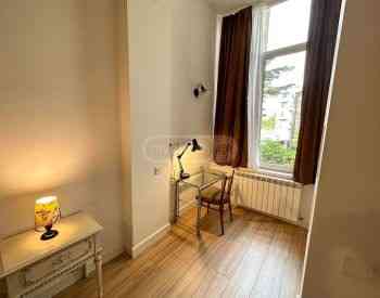 Сдам 2-комн. квартиру 61м² 2/6 эт. Тбилиси