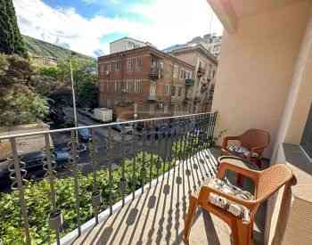 Сдам 2-комн. квартиру 61м² 2/6 эт. Тбилиси