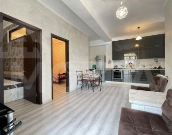 Сдам 3-комн. квартиру 60м² 1/4 эт. Тбилиси - изображение 1