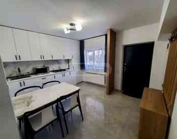 Сдам 3-комн. квартиру 75м² 1/3 эт. Тбилиси