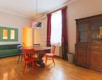 Сдам 3-комн. квартиру 100м² 3/3 эт. Тбилиси