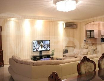 Сдам 3-комн. квартиру 150м² 2/6 эт. Тбилиси - изображение 1