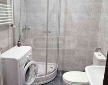 ქირავდება 2 ოთახიანი ბინა 66მ² 5/5 სართ თბილისი