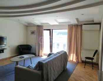 ქირავდება 2 ოთახიანი ბინა 66მ² 5/5 სართ თბილისი