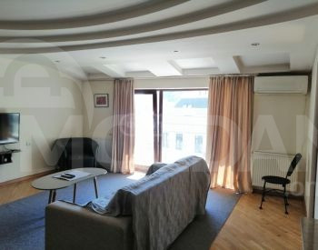 ქირავდება 2 ოთახიანი ბინა 66მ² 5/5 სართ თბილისი - photo 1