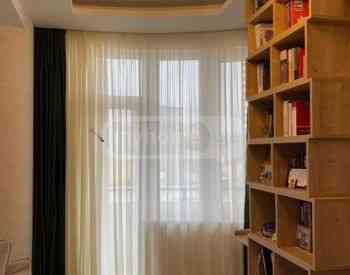 ქირავდება 4 ოთახიანი ბინა 120მ² 13/14 სართ თბილისი