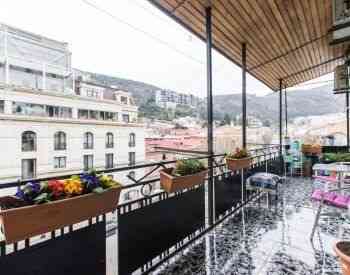 ქირავდება 4 ოთახიანი ბინა 240მ² 4/4 სართ თბილისი