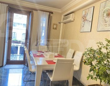 ქირავდება 4 ოთახიანი ბინა 240მ² 4/4 სართ თბილისი - photo 2