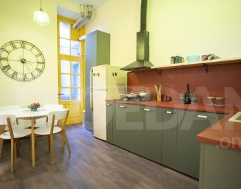 ქირავდება 2 ოთახიანი ბინა 60მ² 2/4 სართ თბილისი - photo 1