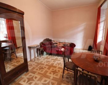 ქირავდება 1 ოთახიანი ბინა 25მ² 2/3 სართ თბილისი - photo 1