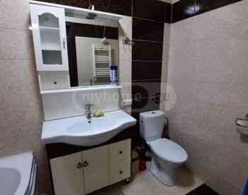 ქირავდება 2 ოთახიანი ბინა 60მ² 2/6 სართ თბილისი