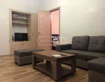 ქირავდება 2 ოთახიანი ბინა 55მ² 1/4 სართ თბილისი