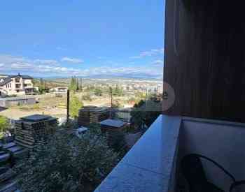 ქირავდება 2 ოთახიანი ბინა 63მ² 4/7 სართ თბილისი