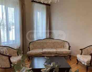 ქირავდება 4 ოთახიანი ბინა 85მ² 2/3 სართ თბილისი