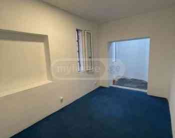 Apartments For Rent three-room 80м² 2/2 floor Tbilisi