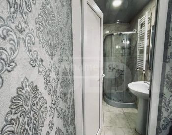 Apartments For Rent two-room 45м² 5/5 floor Tbilisi - photo 3