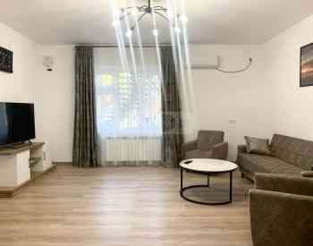 Apartments For Rent three-room 75м² 1/3 floor Tbilisi