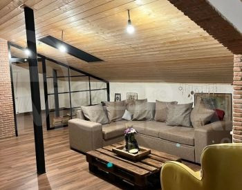 ქირავდება 2 ოთახიანი ბინა 83მ² 4/4 სართ თბილისი - photo 1