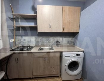 ქირავდება 2 ოთახიანი ბინა 40მ² 7/8 სართ თბილისი - photo 1