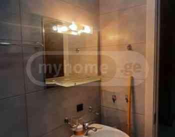 ქირავდება 2 ოთახიანი ბინა 45მ² 4/8 სართ თბილისი