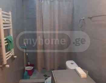 ქირავდება 2 ოთახიანი ბინა 45მ² 4/8 სართ თბილისი