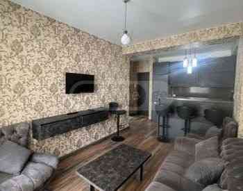 ქირავდება 2 ოთახიანი ბინა 49მ² 10/15 სართ თბილისი