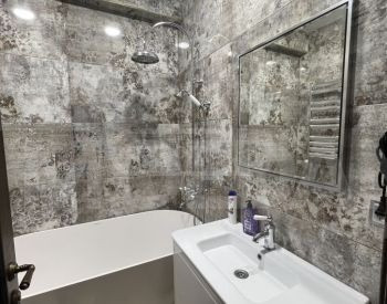 ქირავდება 2 ოთახიანი ბინა 49მ² 10/15 სართ თბილისი - photo 7