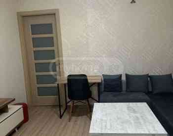 ქირავდება 2 ოთახიანი ბინა 42მ² 10/10 სართ თბილისი